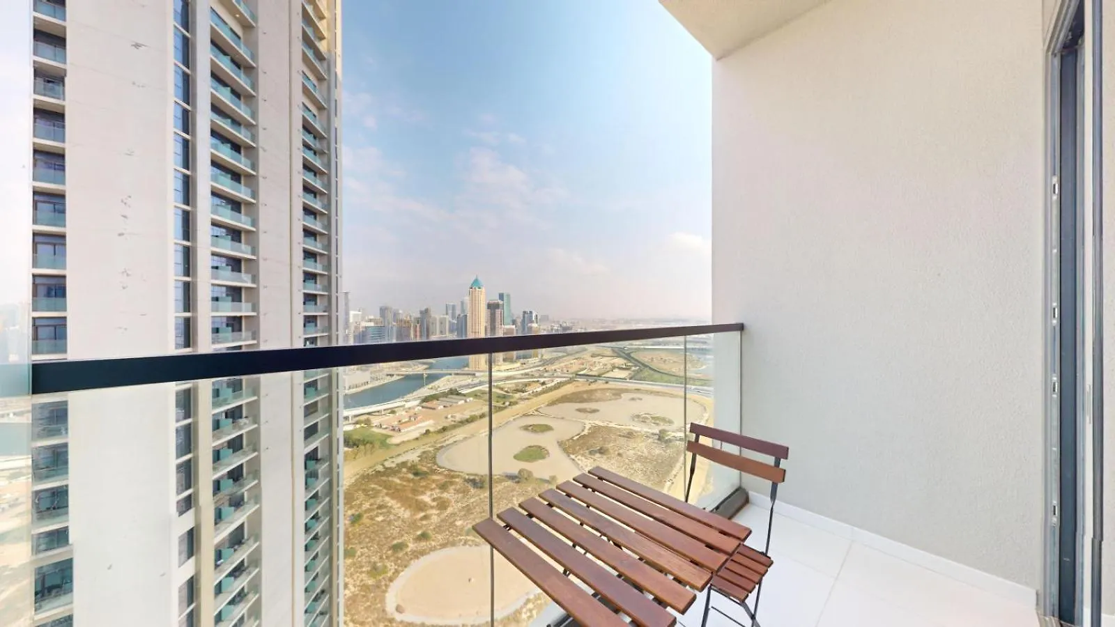 Apartment Aykon City - Exquisite Two Bedroom In Business Bay Dubai