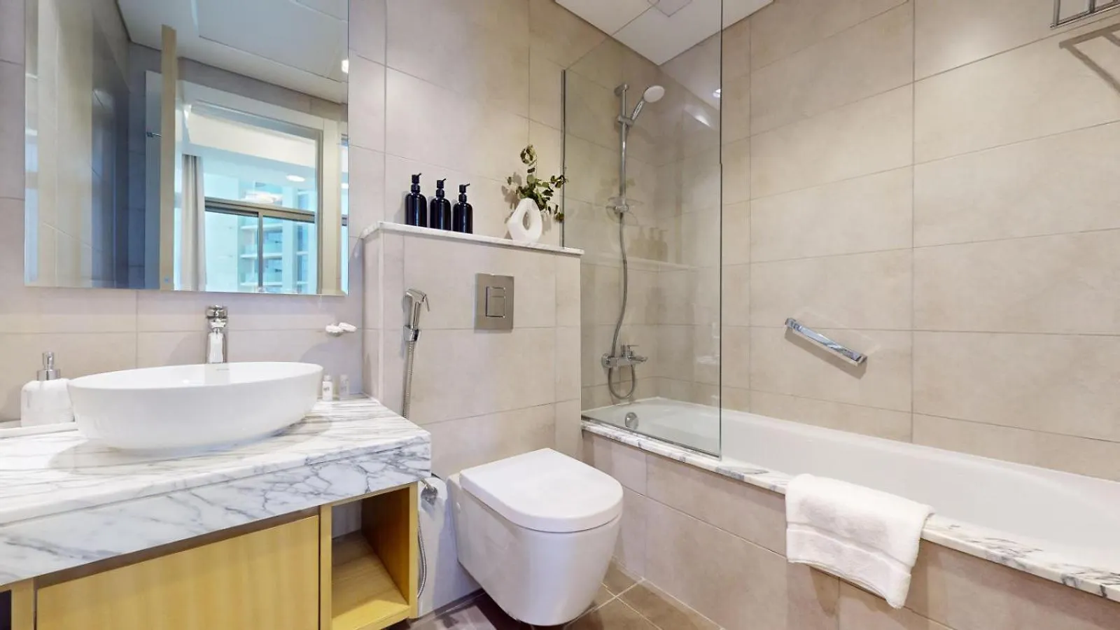 Aykon City - Exquisite Two Bedroom In Business Bay Dubai 0*,  United Arab Emirates